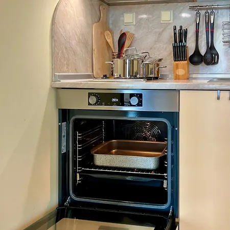 Premium Midia * Σάνι Μπιτς